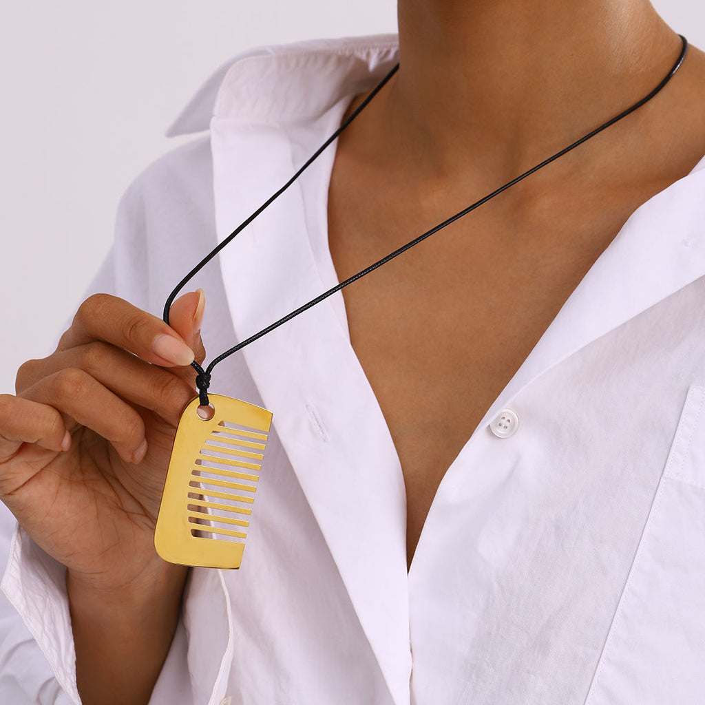 Comb Pendant Necklace