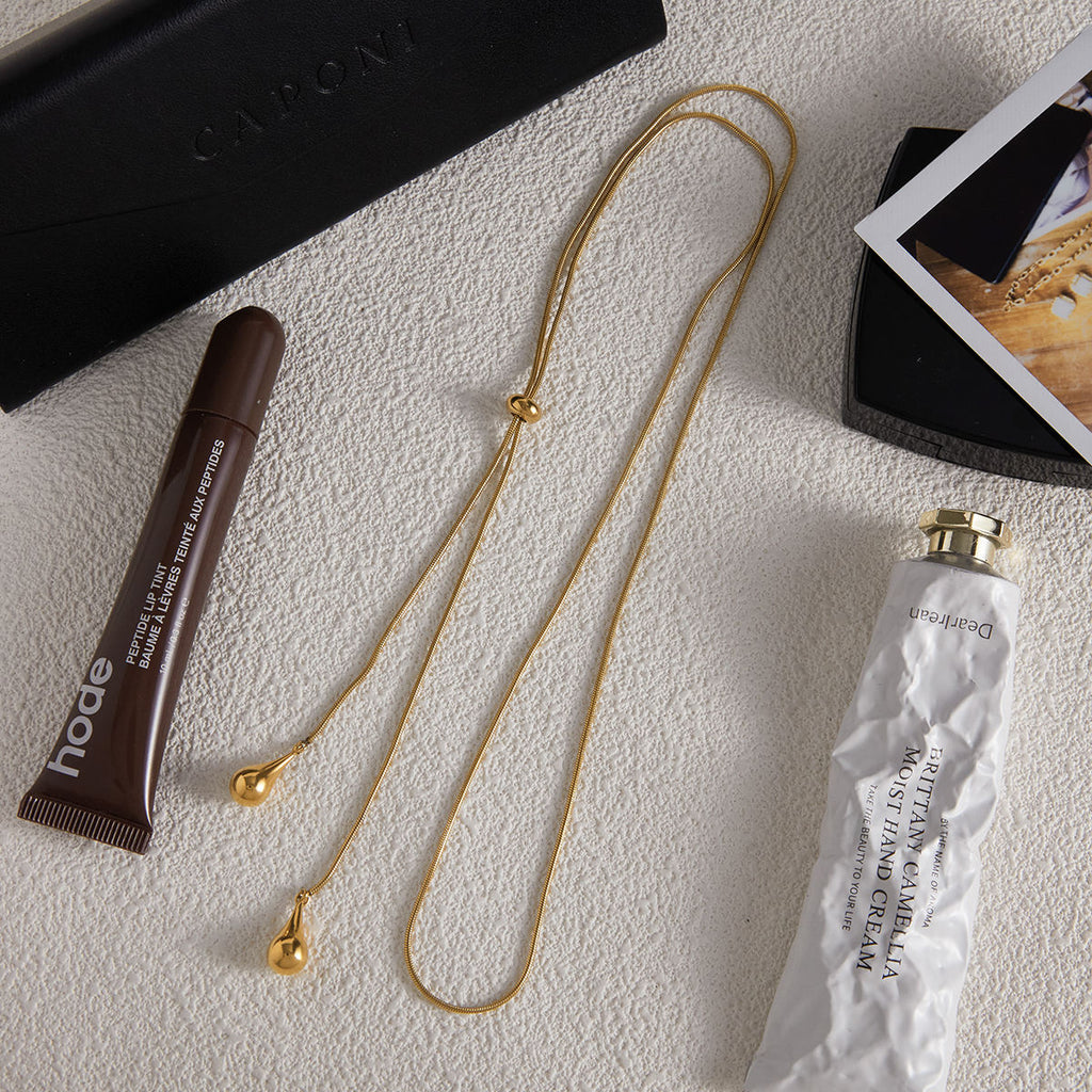 Dew Drop Lariat